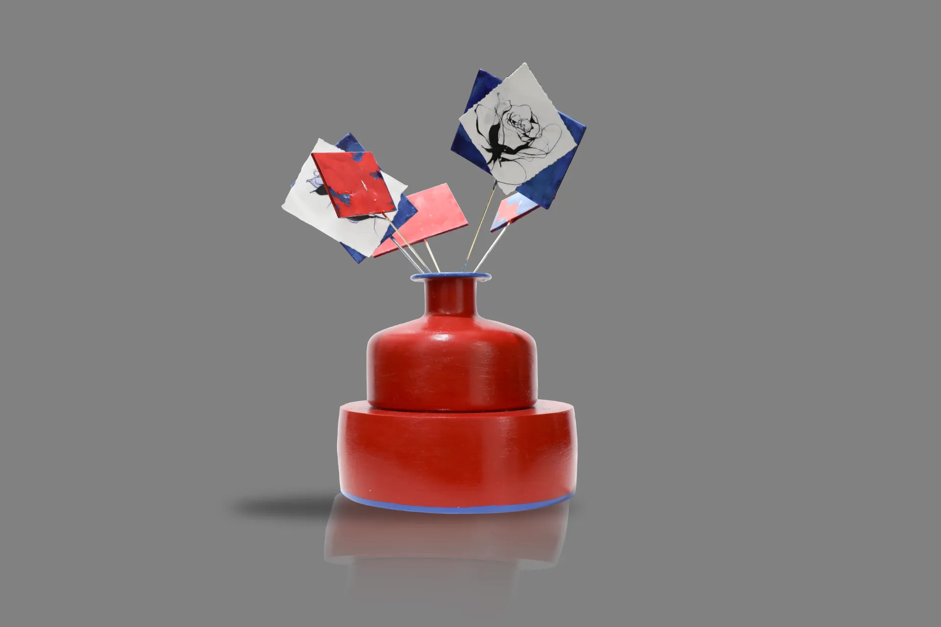 [AP15] Artistic vase from AM Gallery /مزهرية فنية من اي ام غالوري