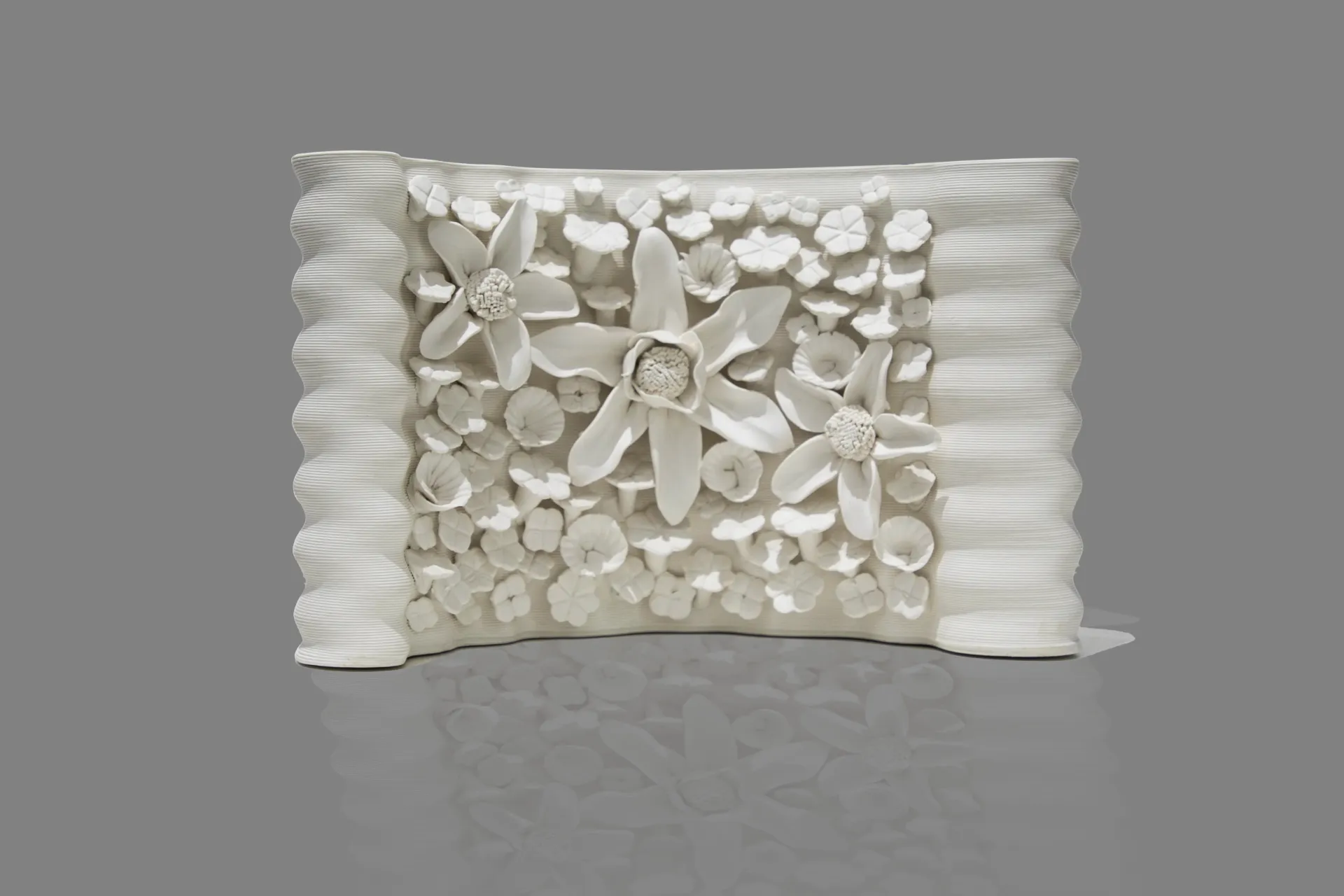 [AP183] Artistic vase from AM Gallery /مزهرية فنية من اي ام غالوري